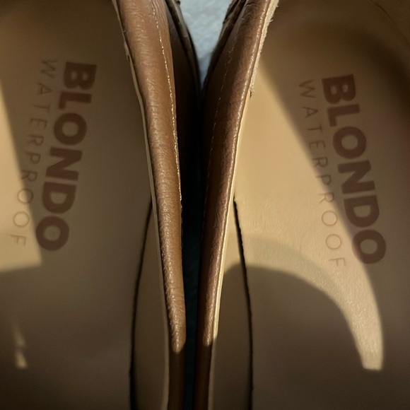 Women Brown Leather Loafers - Picture 6 of 8